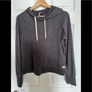 Vuori halo hoodie